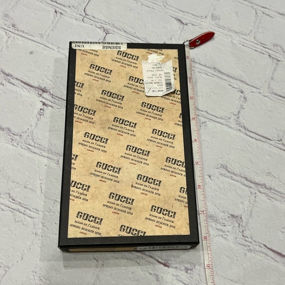 Gucci Black Decorative Box for an iPhone 8 Plus phone case - Picture 4 of 6